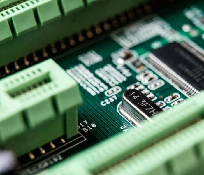 Czy aktualizacja BIOS jest bezpieczna? Ryzyka i poradnik krok po kroku