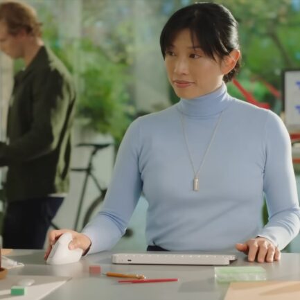 Mysz Logitech Lift Vertical Pink-2